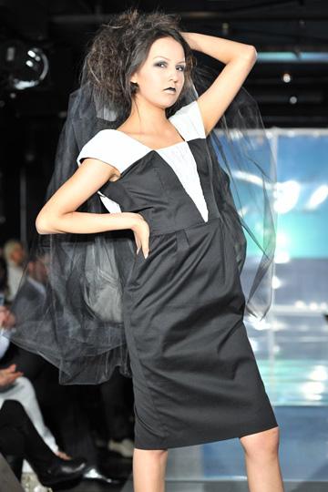 2010 Vancouver Fashion Week: Sarah Runnalls Fashion Show