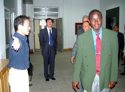 The 34 th Delegation of WMO Ministerial level Visiting NUIST