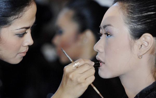 Make-up contest held in Jakarta