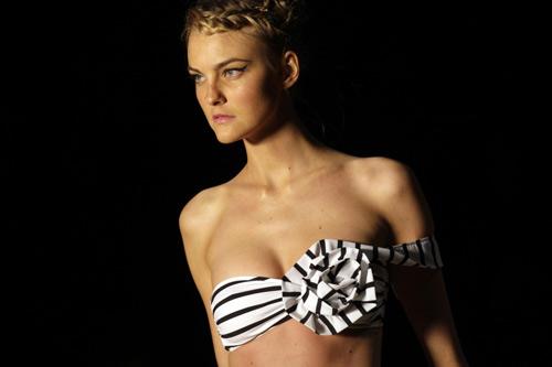 Models present creation from Salinas' 2010/2011 summer collection