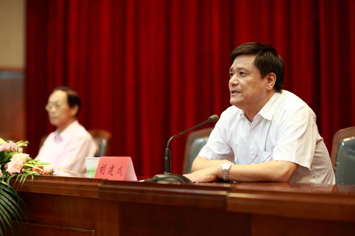 Diplomat Liu Guijin Delivers a Situation Report