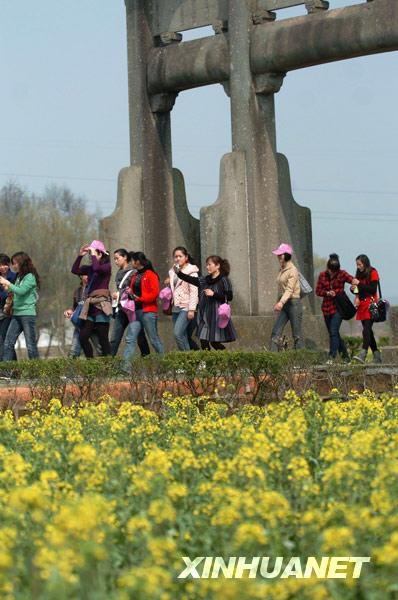 Shexian: Rapeseed flower tourism in spring