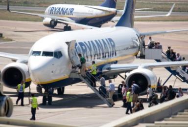 Ryanair sues Spanish ATC