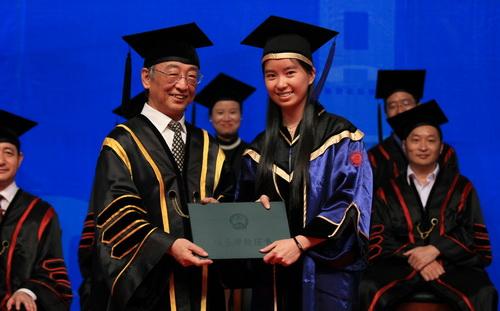 SZU Commencement for 2009 Graduates