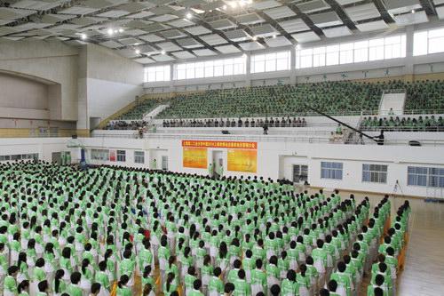 SSPU solemnly held 2010 Shanghai World Expo volunteer mobilization oath-taking assembly