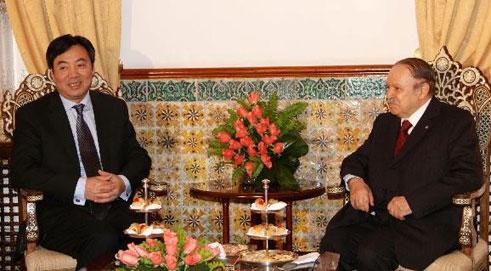 Chinese Vice FM Meets with Algerian President