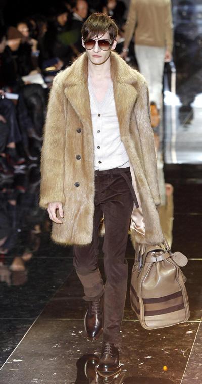 Milan Fashion Week:Gucci Fall/Winter 2010/11 Men's collection