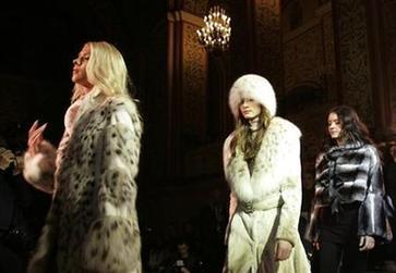 Moscow fashion elite feel bite of financial turmoil
