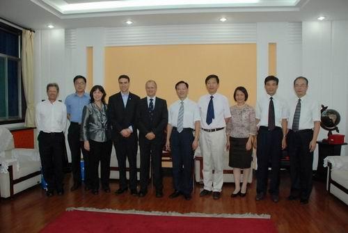 President Wang Chunqiu Met with Australian Guests