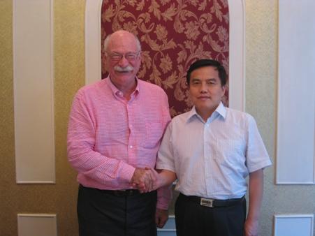 President Su Zhiwu Met with Professor of Journalism School from Columbia University