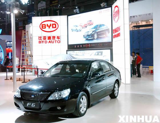 Buffet-backed BYD booms in Shenzhen debut