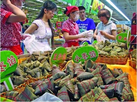 Zongzi (Traditional Chinese Rice-pudding) Is Well Sold
