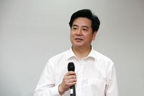 Academician SHU Xingtian of PSI visits SCUT