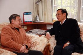 Vice-president QIU visits Nationally Outstanding Teacher QIN Xiubai