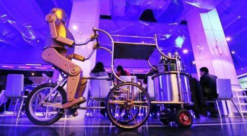 At Your Service: China's First Robot Restaurant