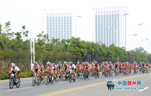 A Glimpse of Tour of Ganzhou Songcheng International Cycling Race