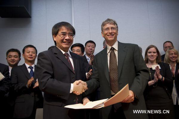 Bill Gates opens door to help China