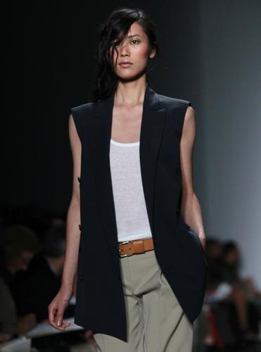 Simplicity graces runway of Michael Kors show at NY Fashion Week