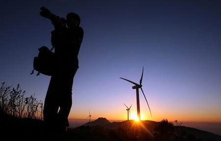 China makes rapid new energy strides