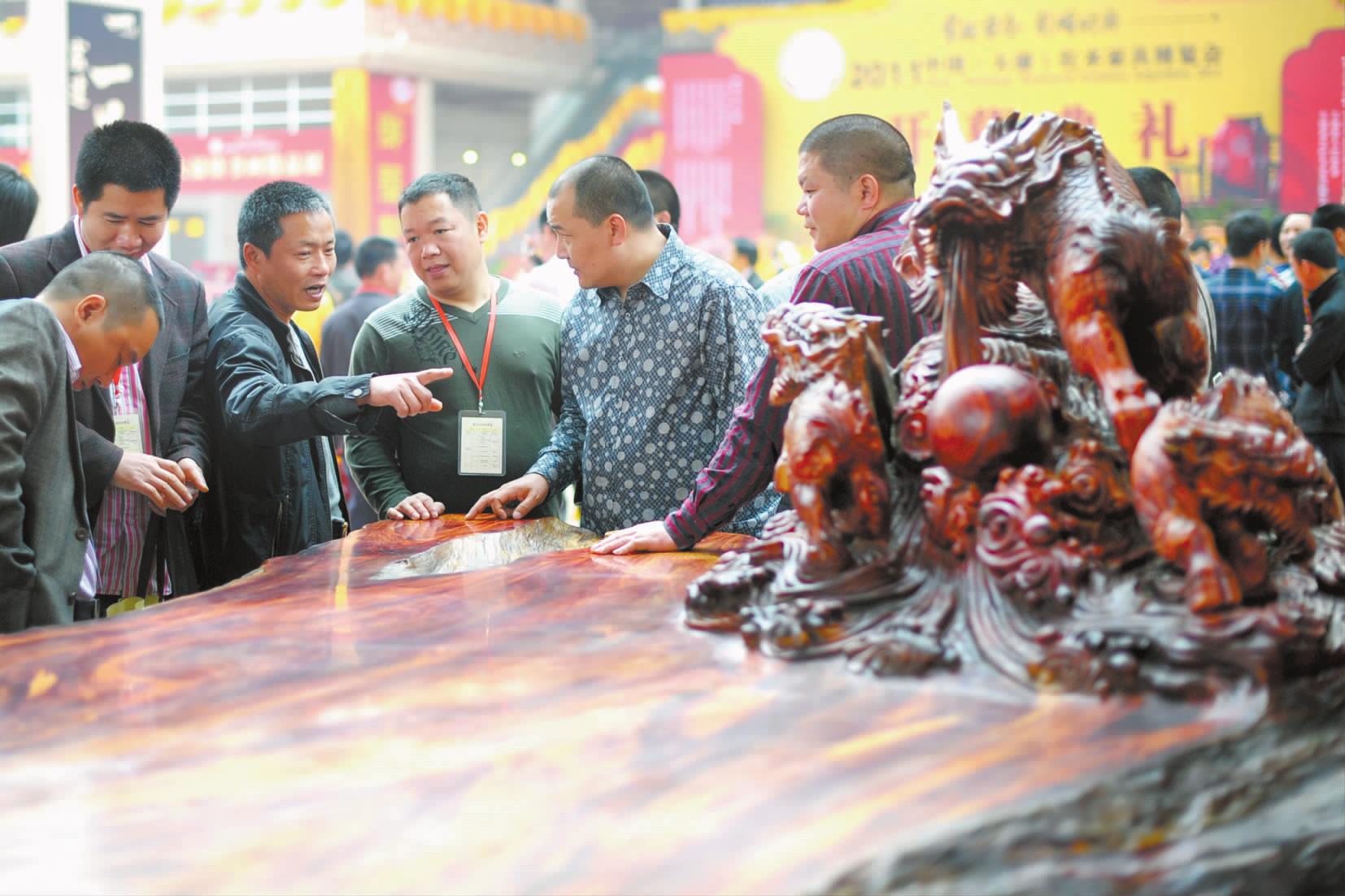 China   Dachong   Rosewood Furniture Exposition opened