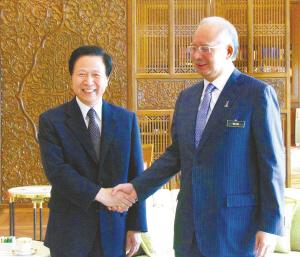 Malaysian Prime Minister Meets with Liang Baohua