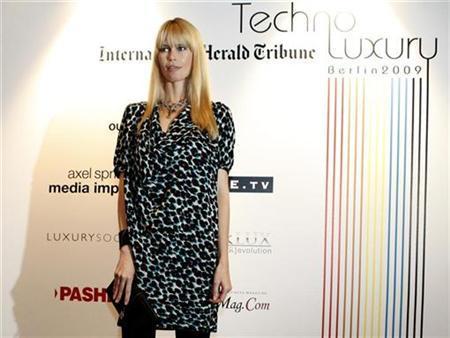 Claudia Schiffer plans to create own fashion label