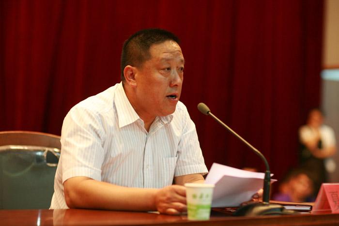 Prof. Zheng Qiang Lectured in    Shiing-shen Lecture Hall
