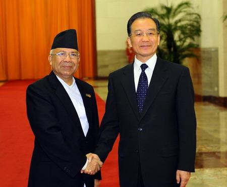 Premier Wen meets Nepali counterpart in Beijing