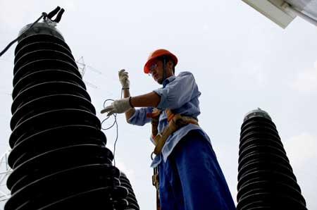 Power use surges 14.7% in Aug