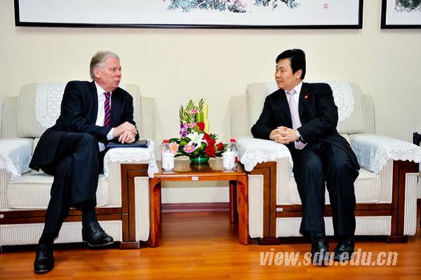 German and Canadian Ambassadors to China visited SDU