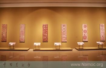 Australian Aboriginal art exhibition is on debut in China