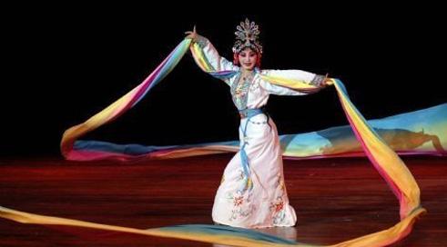 Chinese Opera Wu Attracts Cuban Audience