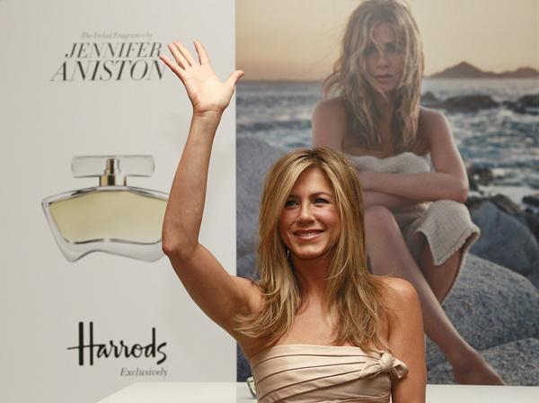 Jennifer Aniston launches her fragrance in London