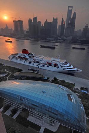 Cruise sector hits high water mark with surging volumes