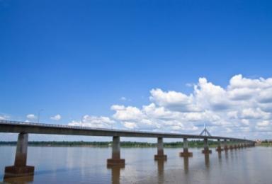 Thai-Laos bridge ready in November 2011