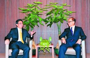 Li Feng met with Mr. Li Ka Shing