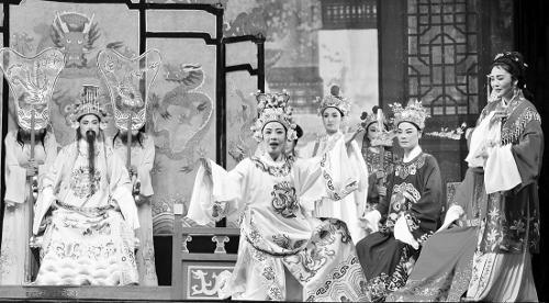 Yue Opera groups brought cheer for opera fans