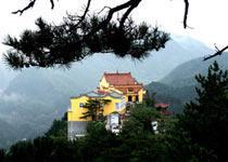 The east precipice Buddhist temple travels  Chinese pool state