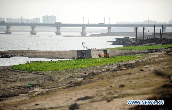 E. China's Jiangxi witnesses rainfall decrease