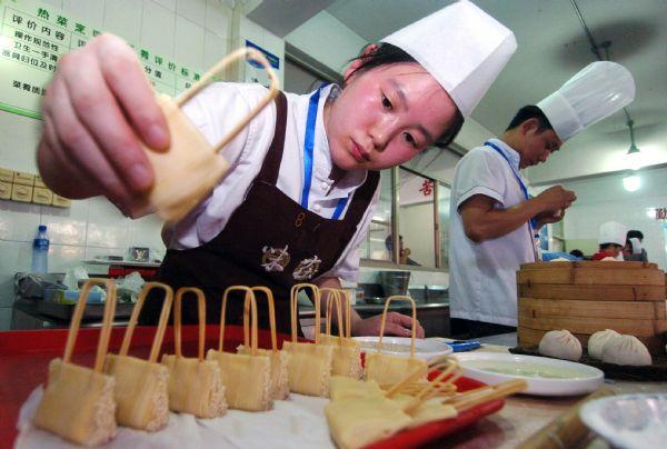 Wheaten food cooking competition held in Hangzhou