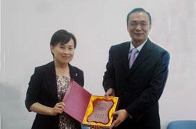 LIU Bo, vice-president of Southeast University, visits SCUT