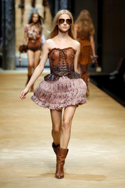 D&G Spring/Summer 2010 women's collection in Milan