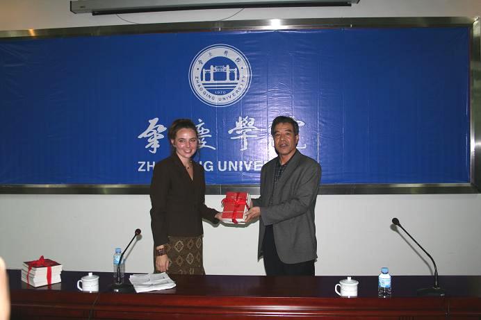 Guangzhou US Consulate General Officers Visit ZQU