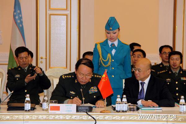 Chinese defense minister meets Kazakh, Kyrgyz counterparts