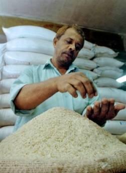 Bangladesh: Cheap rice for garment workers