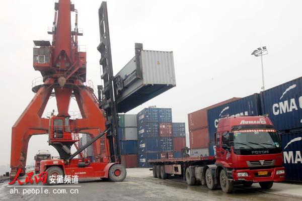 Throughput of Port of Tongling breaks record