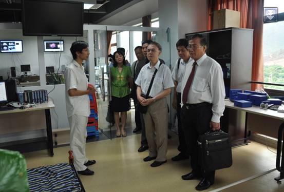 A delegation of VAST visited SIAT