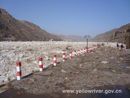 Hukou section: Ice jam flooded