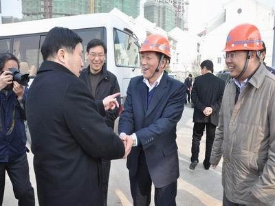 Wuhan Deputy Mayor Visits a CFMCC Project