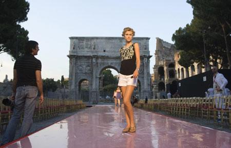 Abed Mahfouz collection at the 4th century Arch of Constantine in Rome